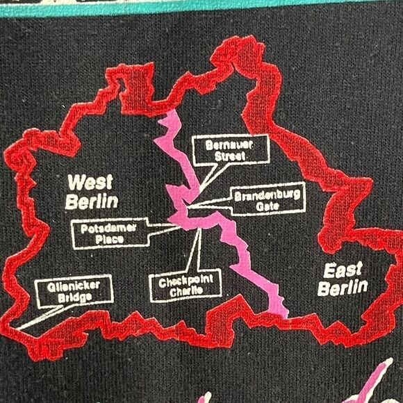 Jerzees Men's Vintage When The Wall Graphic Print Short Sleeve Tee Black Large - Picture 4 of 10